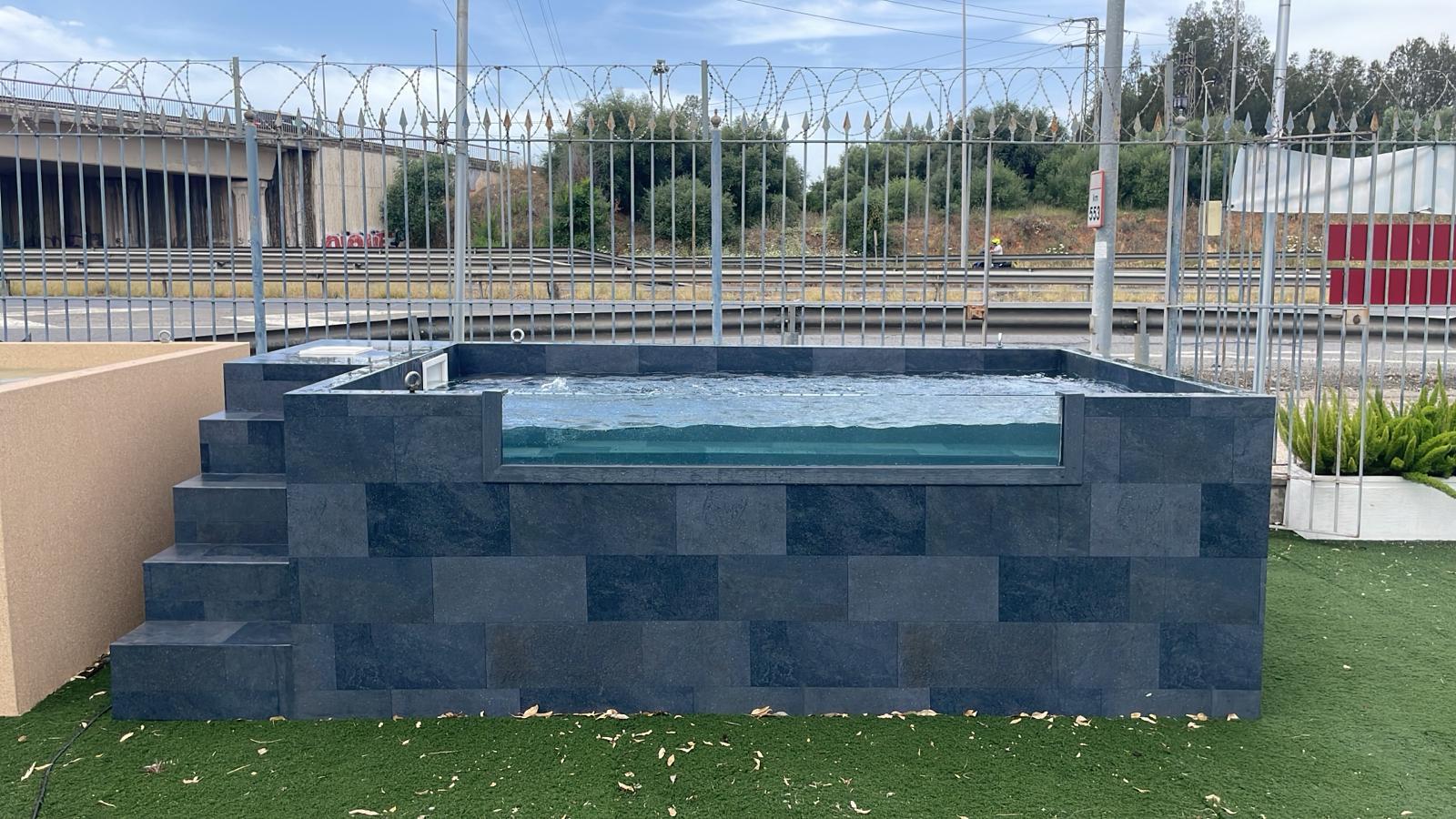 Piscina Elevada de patio MIAMI 3,90 x 2,20x1,12 m (909SL DH)