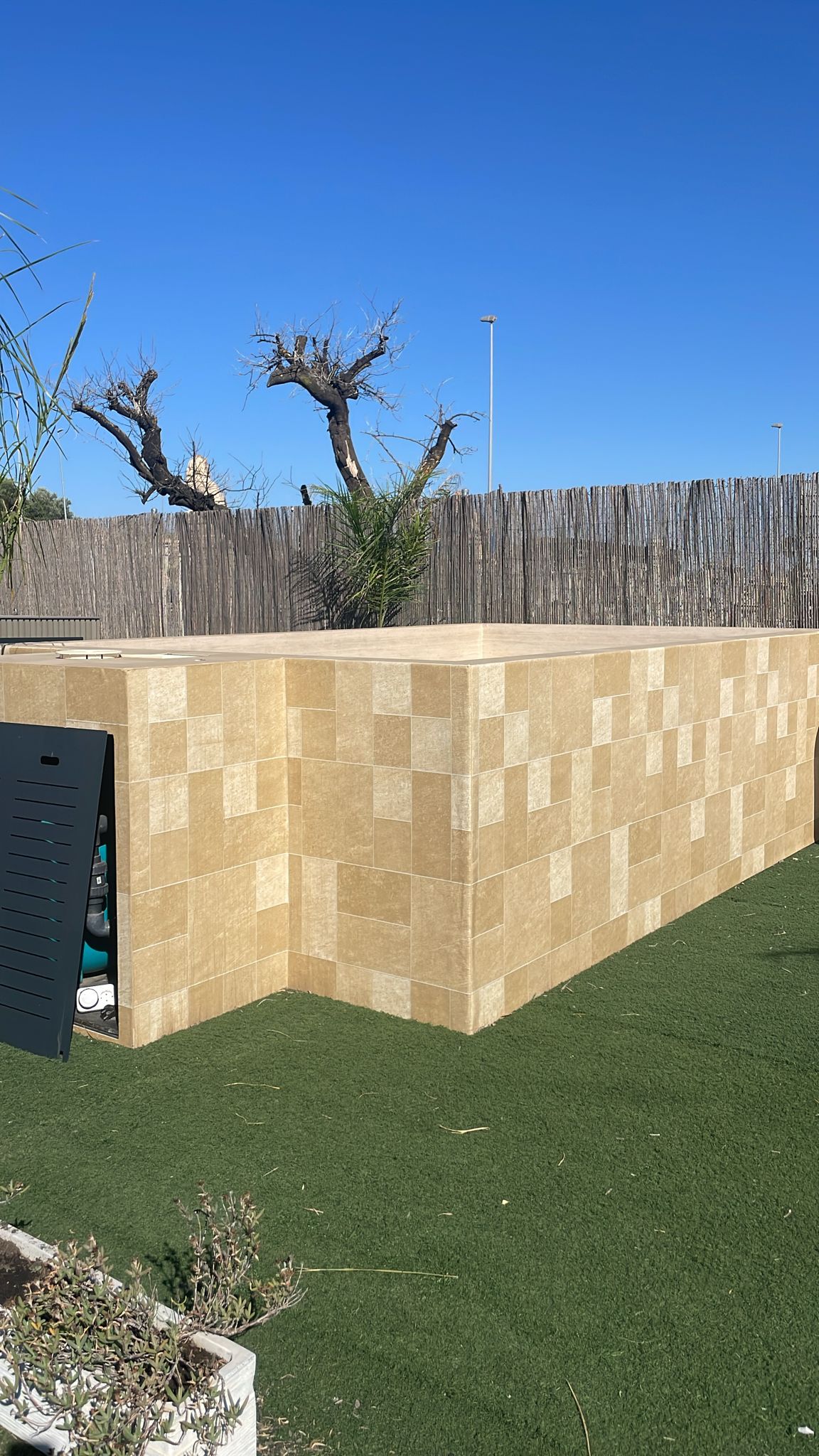 Piscina Elevada SOLPOOL 4,4m x 2,4m x 1,12m (26SO/25 DH)